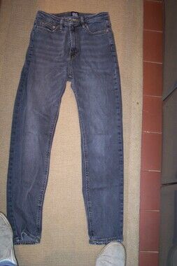 BDG Black (faded grey) jeans 27 W